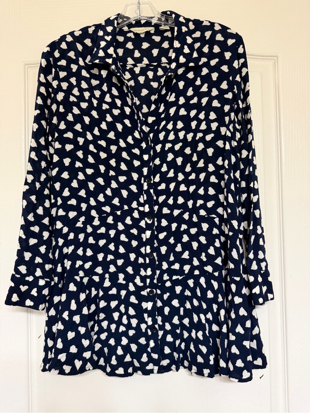 Anthropologie 11.1.Tylho Navy Heart Print Tunic Blouse Ruffle Hem Sz S